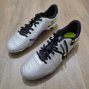 Nike Tiempo Legend Soccer Cleats DV4337-001 Men’s 10.5 Silver Volt No Box